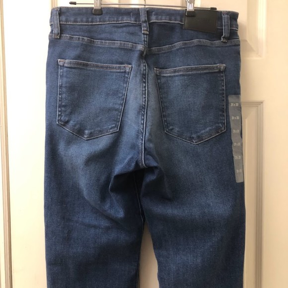 Express Men's Hyper Stretch Relaxed NWT Denim Jeans 31 x 30 - Picture 4 of 10